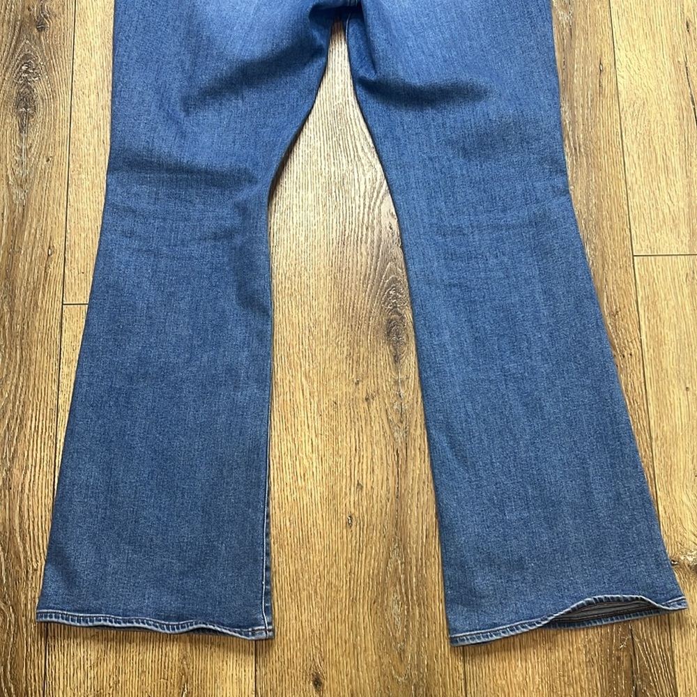 Veronica Beard Mid-Blue Flare Jeans - Picture 8 of 10